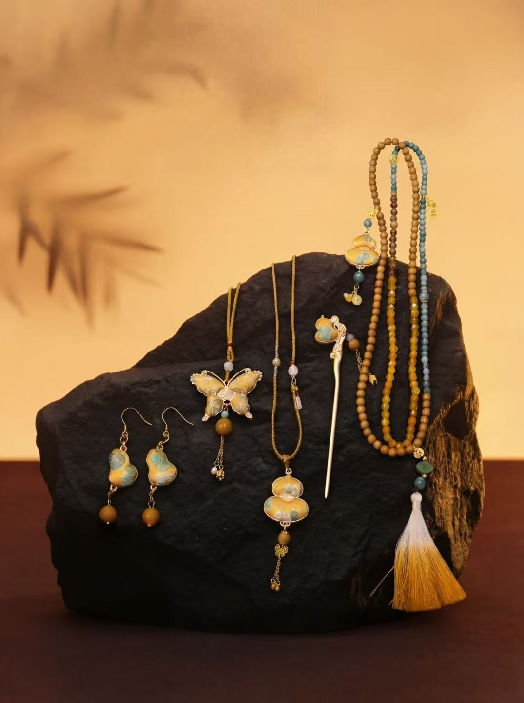 How to Use an Aromatic Bead Bracelet (Beginner’s Guide)
