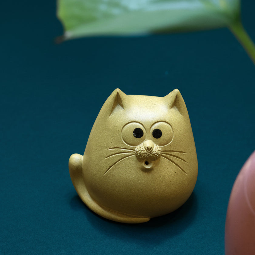 Handcrafted Yixing Zisha Lucky Cat Tea Pet 🐱 | Traditional Purple Clay Tea Table Companion