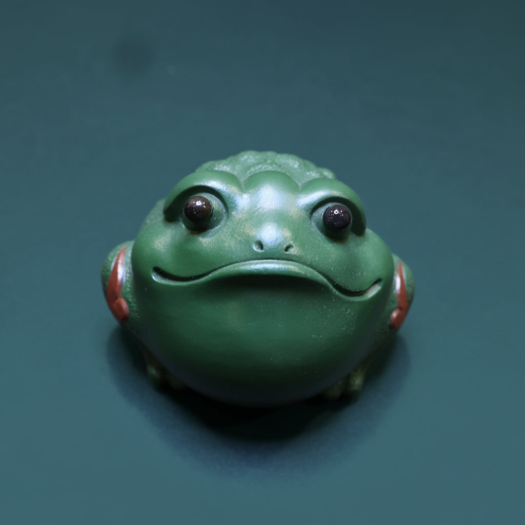 Handmade Yixing Zisha Golden Toad Tea Pet – Purple Clay Tea Table Ornament | Songartisan