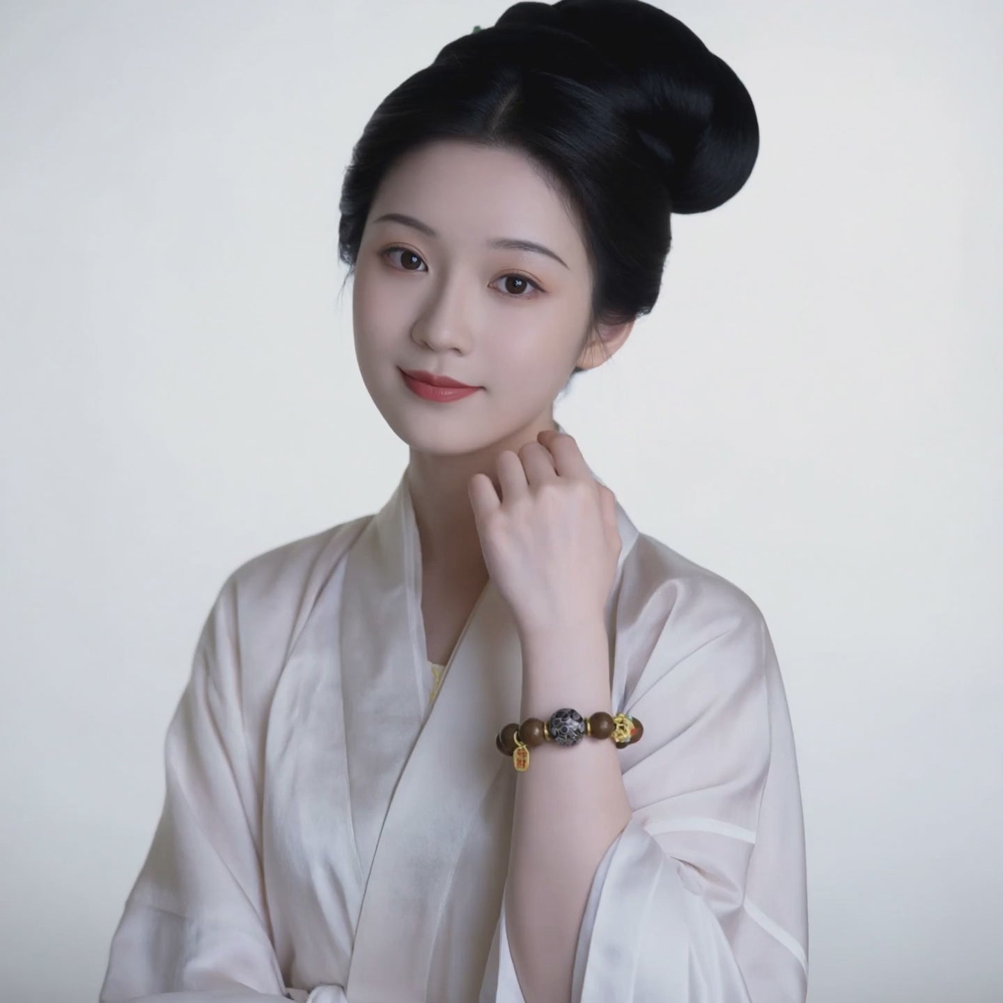 Songartisan Lacquered Pear Incense Wealth Bracelet 